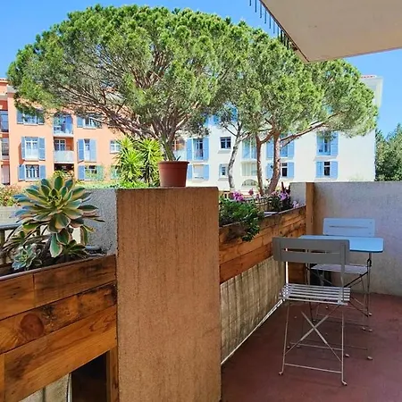 Comfortable With Balcony Appartement Fréjus